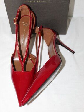 NWB Giuseppe Zanotti Slingback T-Strap Red Patent Leather Kitten Heel Pumps 39.5